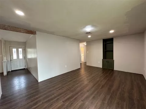 Living - 108 Beard Dr, Itasca, TX 76055 photo 3 of 6