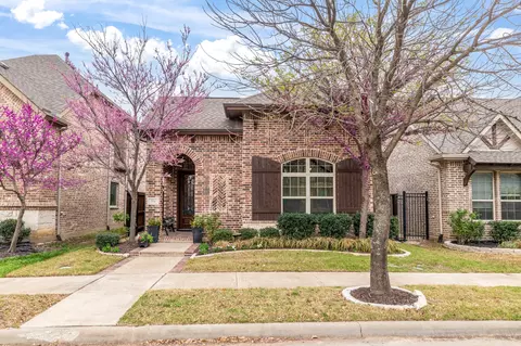 904 Enchanted Wood Dr, Arlington, TX 76005