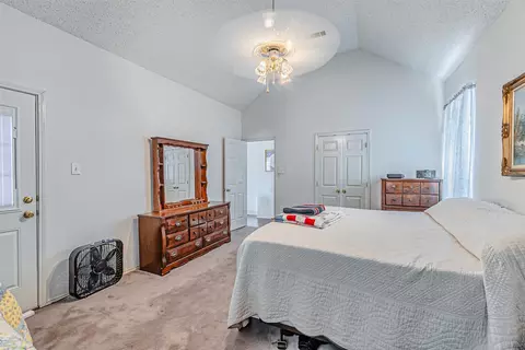 Bedroom - 1018 Sumner Dr, Mesquite, TX 75149 photo 1 of 7
