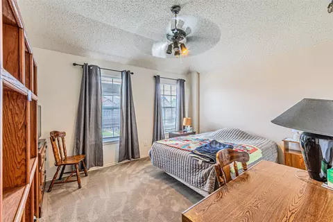 Bedroom - 1018 Sumner Dr, Mesquite, TX 75149 photo 4 of 7