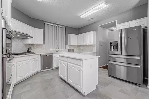 Kitchen - 1018 Sumner Dr, Mesquite, TX 75149 photo 1 of 4