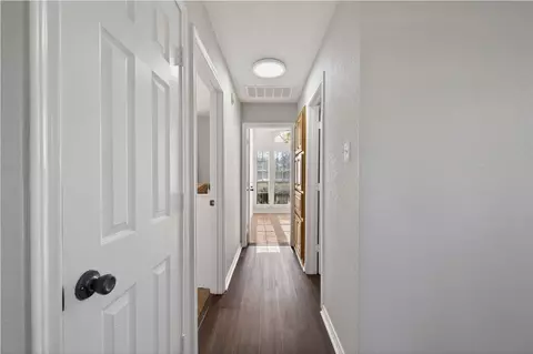 Entry Way - 420 Robert Dr, Springtown, TX 76082 photo 2 of 2