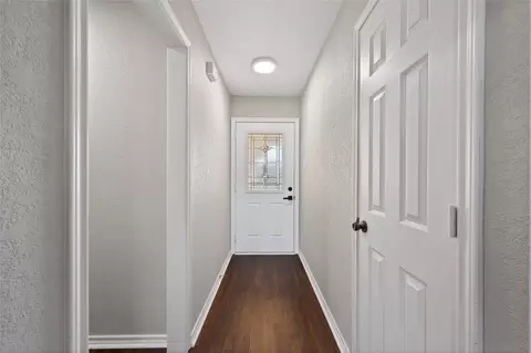 Entry Way - 420 Robert Dr, Springtown, TX 76082 photo 1 of 2