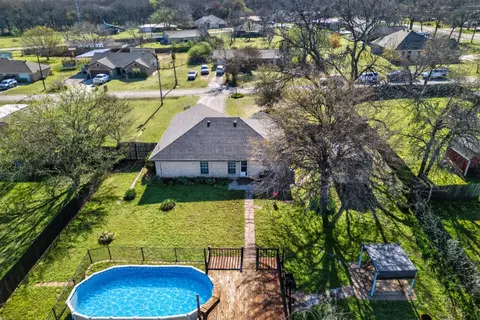 View/Area - 420 Robert Dr, Springtown, TX 76082 photo 4 of 6