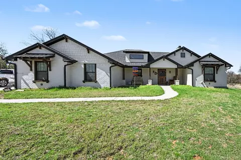 192 Grand Harbor Blvd, Chico, TX 76431