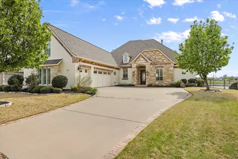 1213 Prestwick Ct, Granbury, TX 76048