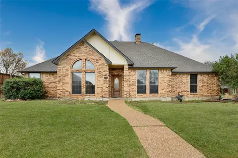 2506 Springdale Dr, Carrollton, TX 75006