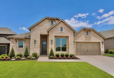 352 Alina Dr, Burleson, TX 76028