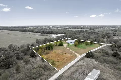 236 W Tours Rd, Elm Mott, TX 76640