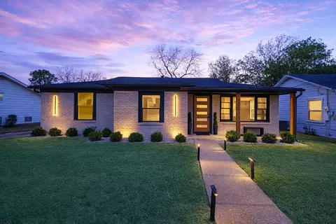 200 Westfork Dr, Fort Worth, TX 76114