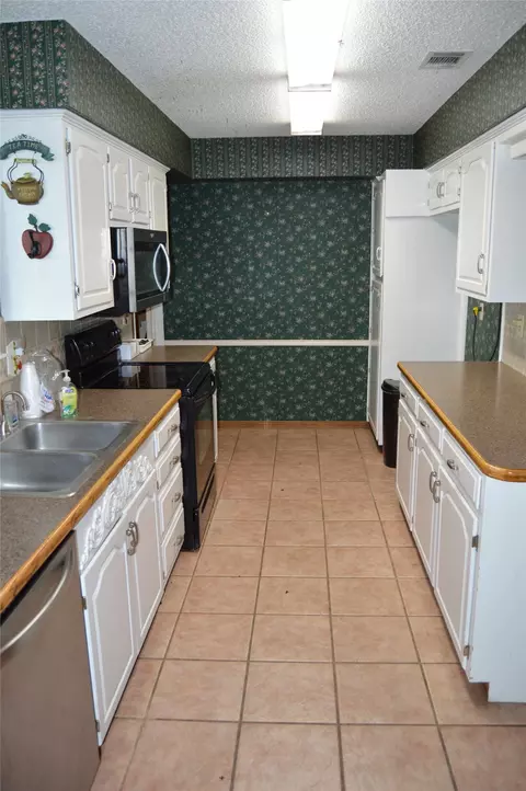 1012 Meridith Dr, Terrell, TX 75160 photo 12