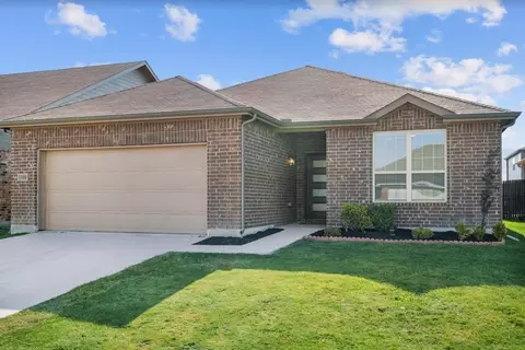 1110 Greywood Dr, Van Alstyne, TX 75495