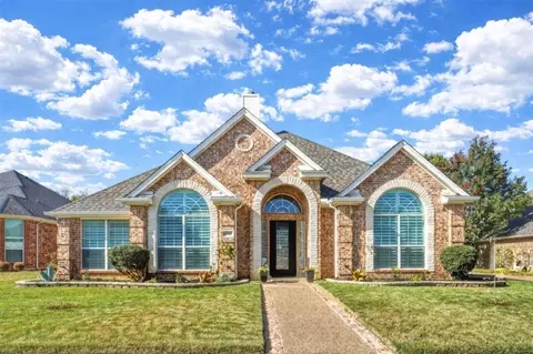 6908 Winthorp Dr, Arlington, TX 76001