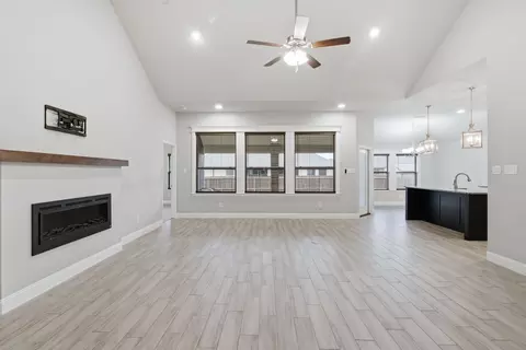 Living - 972 Sam St, Springtown, TX 76082 photo 1 of 1