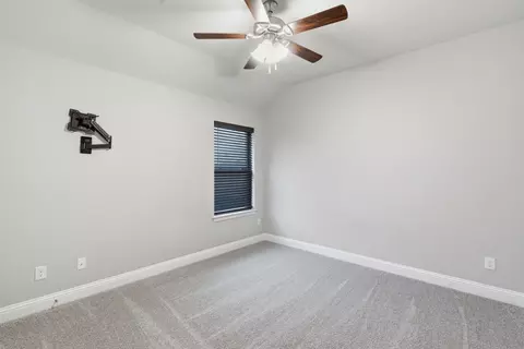 Bedroom - 972 Sam St, Springtown, TX 76082 photo 4 of 9