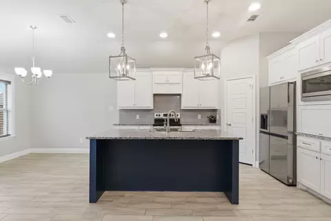 Kitchen - 972 Sam St, Springtown, TX 76082 photo 1 of 2