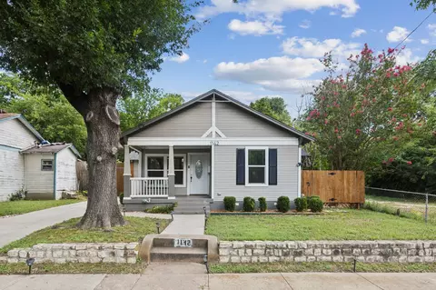 1142 W Clarendon Dr, Dallas, TX 75208
