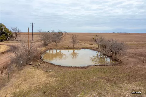 2 Cr 4354, Munday, TX 76371