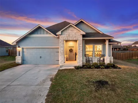5717 Berkley Heights Dr, Waco, TX 76708