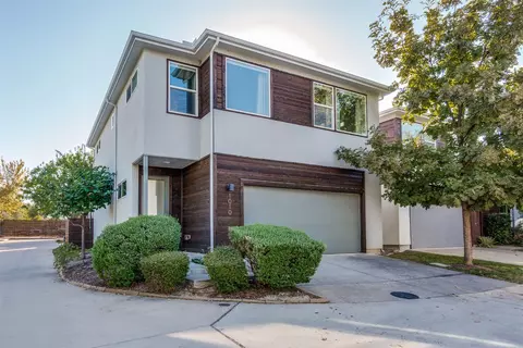 1010 Gallivant Ln, Dallas, TX 75218