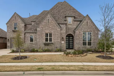 1525 Bluestem Dr, Aubrey, TX 76227