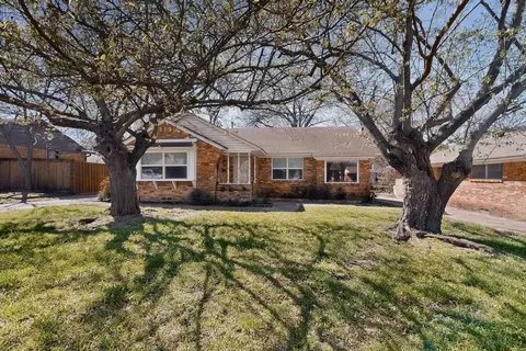 2120 Healey Dr, Dallas, TX 75228