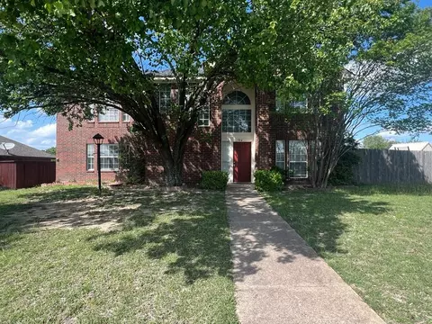 704 Inglewood Trl, Desoto, TX 75115