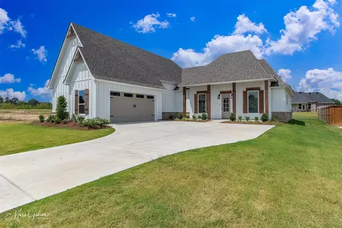 154 Laurel Valley Ln, Stonewall, LA 71078