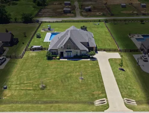 1441 Flanagan Farm Dr, Northlake, TX 76226