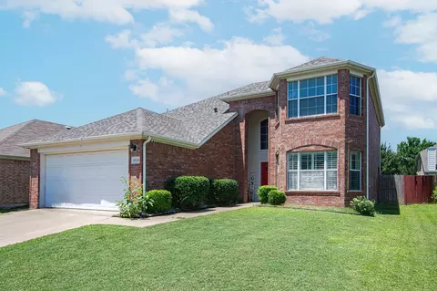 8516 Silverbell Ln, Fort Worth, TX 76140