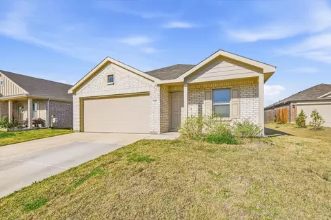 1393 Beach Dr, Pelican Bay, TX 76020