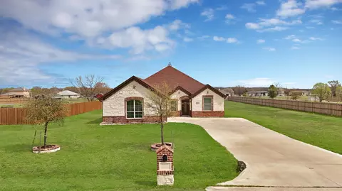 151 Crump Cir, Red Oak, TX 75154