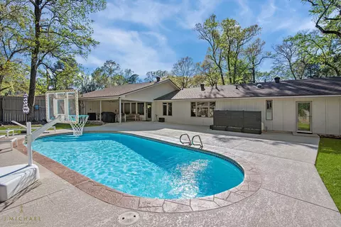 6111 Dillingham Ave, Shreveport, LA 71106