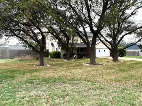 9001 Trailridge Dr, Temple, TX 76502