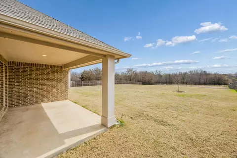 11551 Tanager Ln, Cross Roads, TX 76227