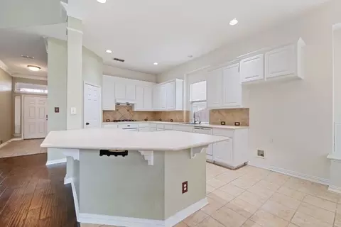 Kitchen - 2412 Aramic Ct, Arlington, TX 76001 photo 1 of 2