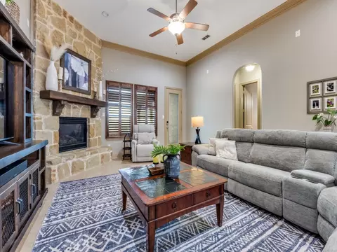 Living - 4612 Brookside Dr, Argyle, TX 76226 photo 2 of 4