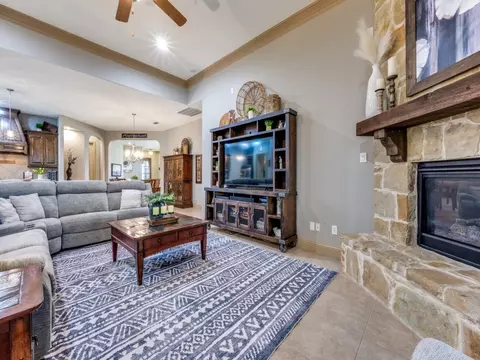 Living - 4612 Brookside Dr, Argyle, TX 76226 photo 4 of 4