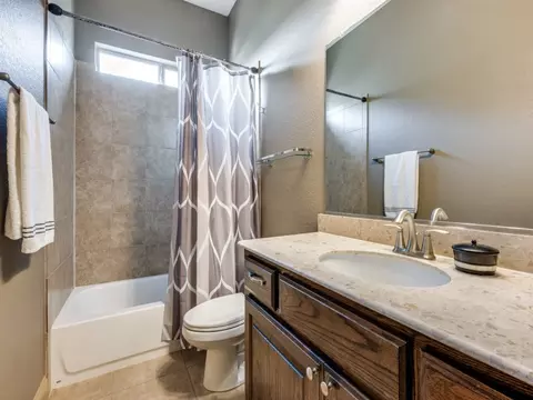 Bath - 4612 Brookside Dr, Argyle, TX 76226 photo 2 of 3