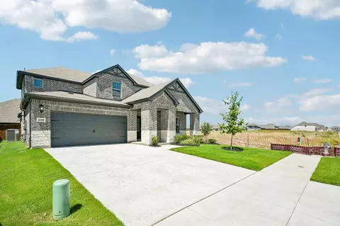 4208 Palestine Dr, Farmersville, TX 75442