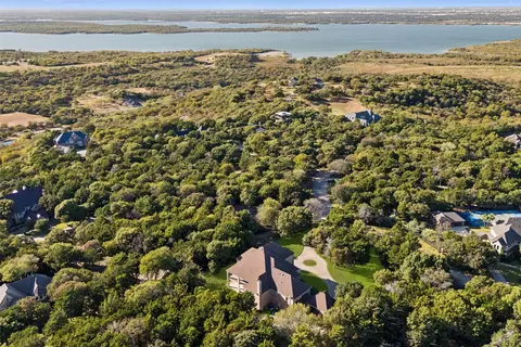 1616 Promontory Dr, Cedar Hill, TX 75104