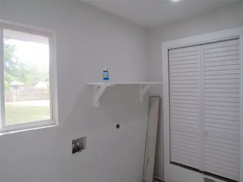 Other - 321 Crescent Dr, Hewitt, TX 76643 photo 2 of 2