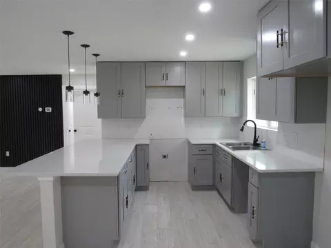 Kitchen - 321 Crescent Dr, Hewitt, TX 76643 photo 2 of 2