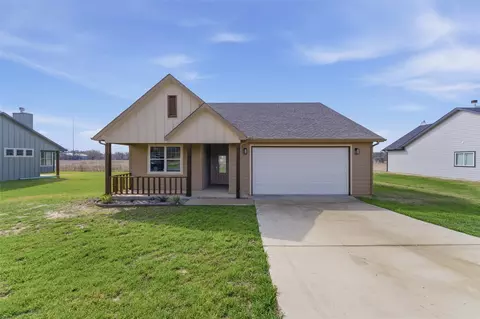 314 Oakwood Ave, Jacksboro, TX 76458