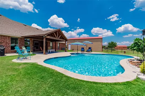 245 Mckinley Ln, Royse City, TX 75189