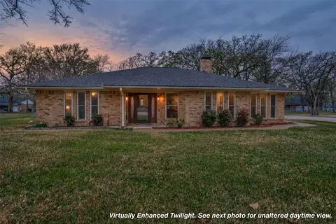 5 Huckleberry Ln, Star Harbor, TX 75148