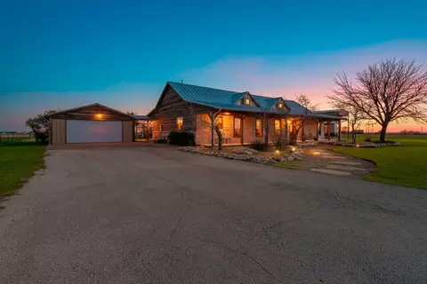 2390 S Branch Rd, Krum, TX 76249