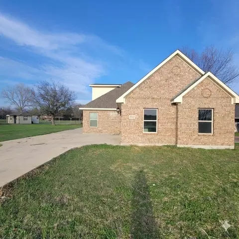 2312 Rogers Ave, Lancaster, TX 75134