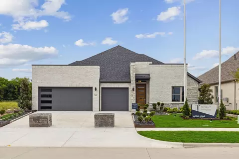 417 Hundred Acre Dr, Waxahachie, TX 75165