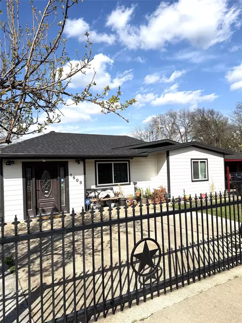 1508 California Pkwy N, Fort Worth, TX 76115